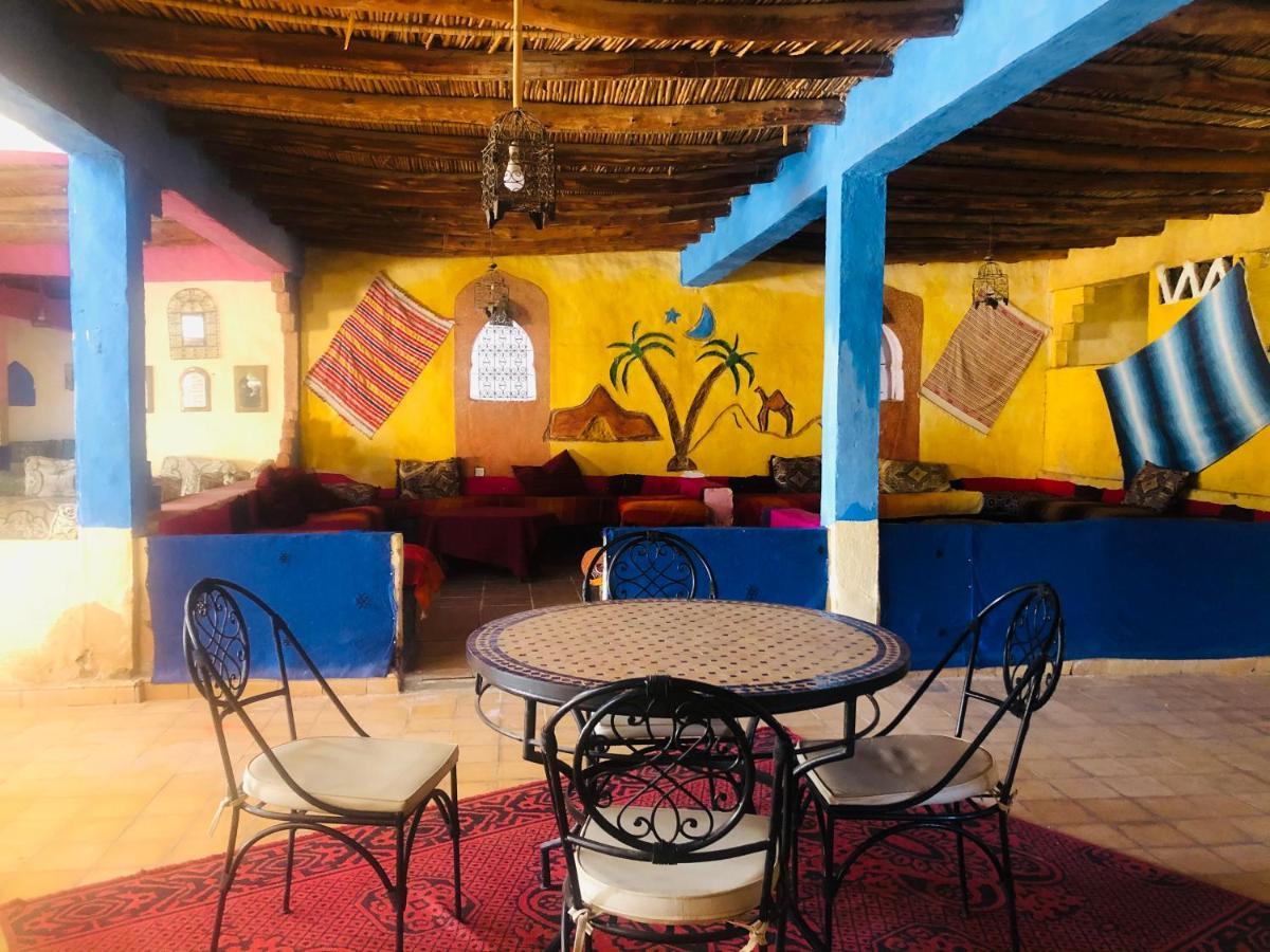 Riad Hotel Les Flamants メルズーガ エクステリア 写真