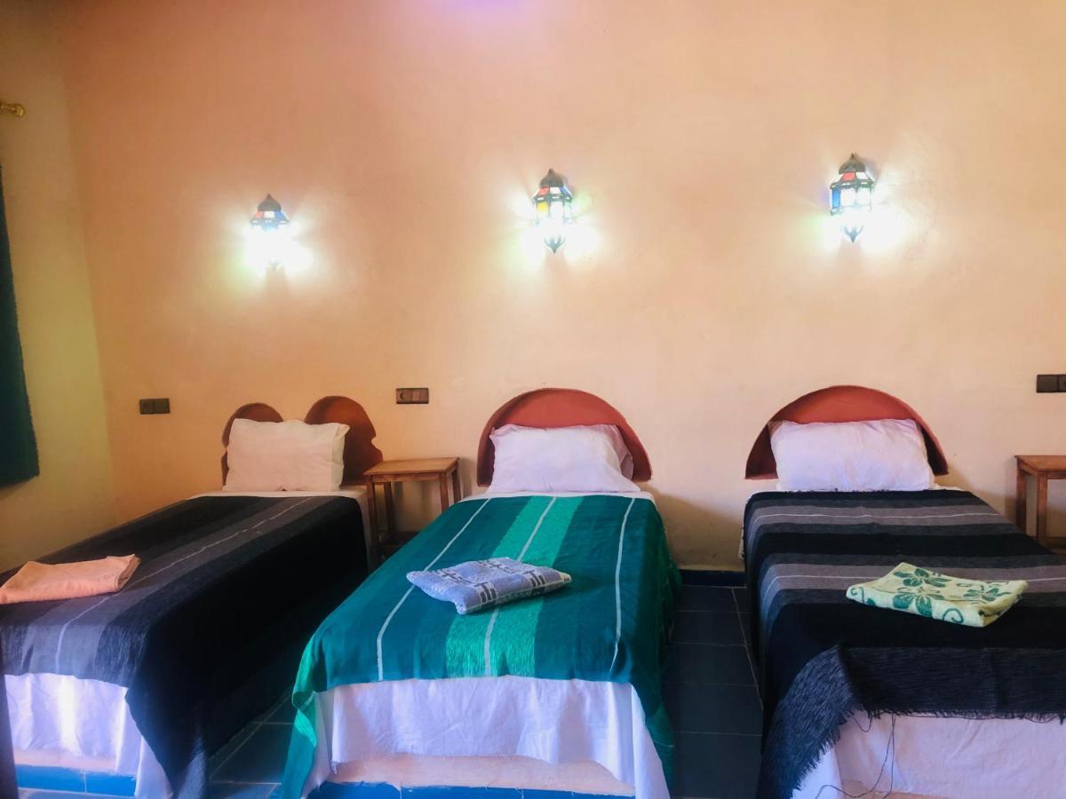 Riad Hotel Les Flamants メルズーガ エクステリア 写真