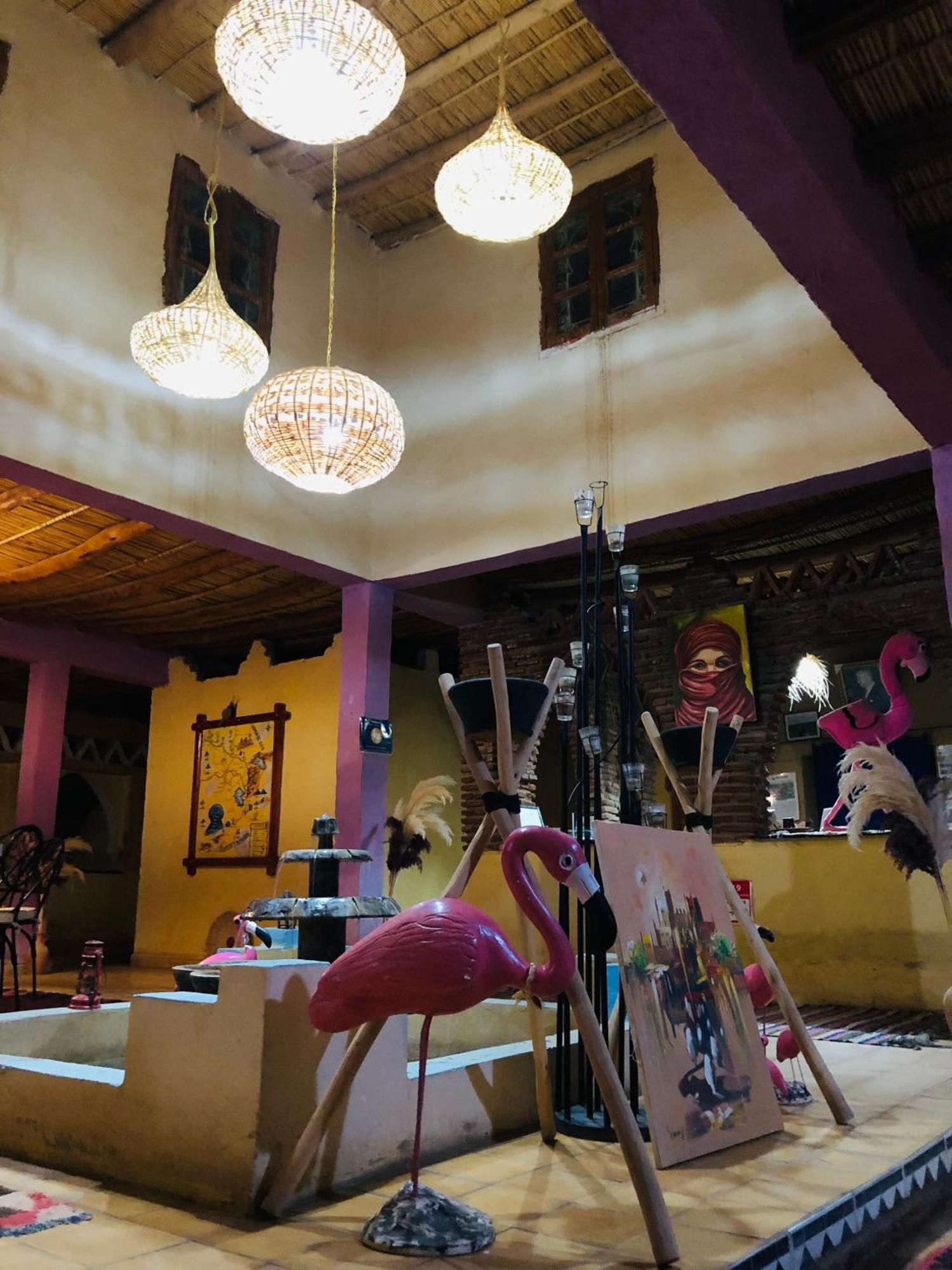 Riad Hotel Les Flamants メルズーガ エクステリア 写真