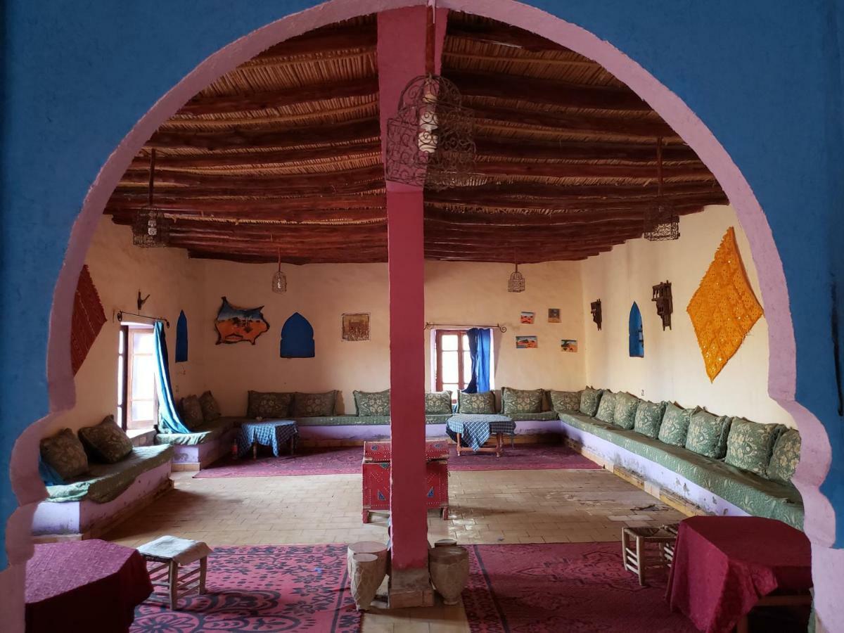 Riad Hotel Les Flamants メルズーガ エクステリア 写真