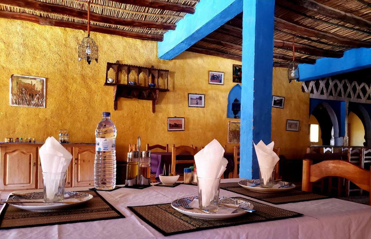 Riad Hotel Les Flamants メルズーガ エクステリア 写真